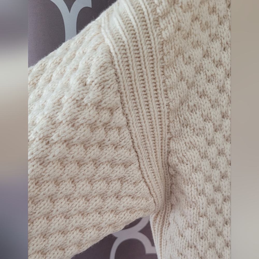 Vince Textured Cream Cardigan Wool/Yak Blend - Soft and Cozy -Exc Condition! - Picture 4 of 13